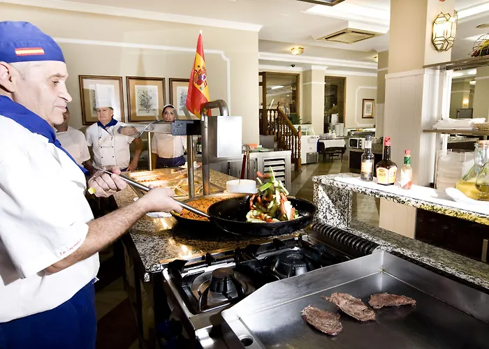 Отель La Barracuda Торремолинос