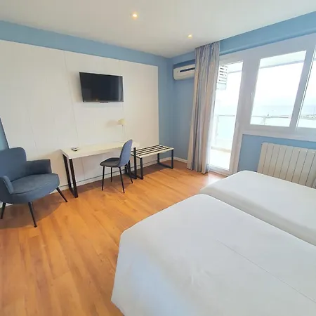 La Barracuda Hotell 3*